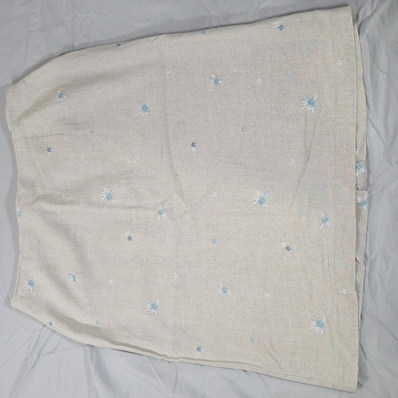 Van Heusen Embroidered Flowers Linen Midi Pencil Skirt - Picture 7 of 8